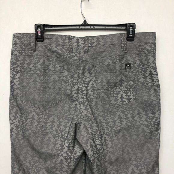 NWT Alpine Design Men Trail Head Tech Shorts Size 40 Gray Polyester Blend M130 5 - Picture 14 of 15